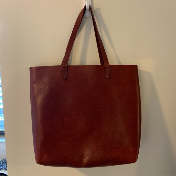 Madewell Handbags - Madewell Transport Tote in Cabernet